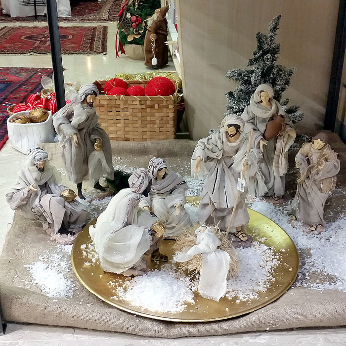 NATIVITA' CON PASTORE IN TESSUTO GRIGIO