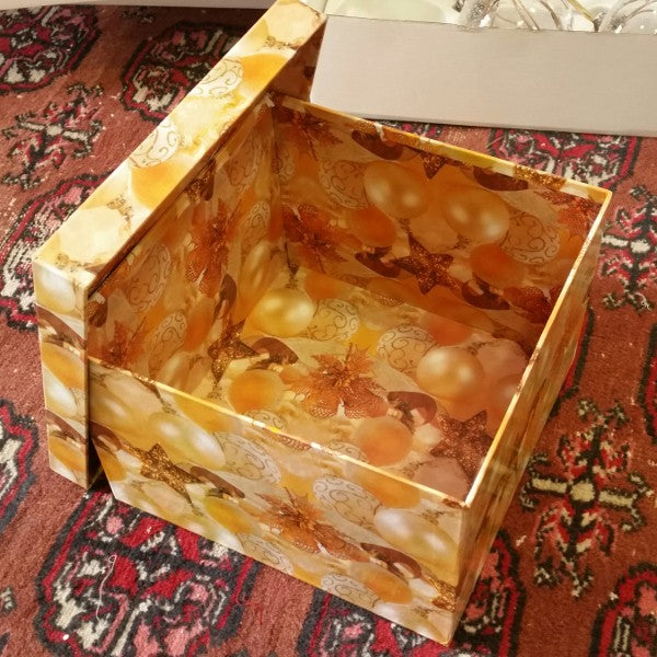 SCATOLA QUADRATA ADDOBBI NATALE MEDIA